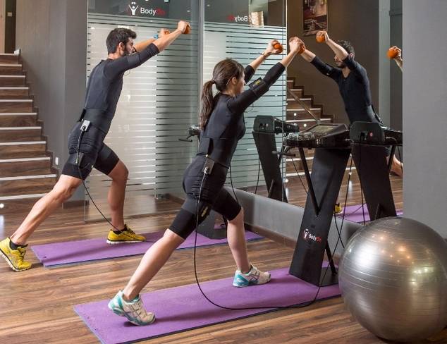 Cuerpos sanos y cuidados sin horas de gimnasio y con electroestimulación