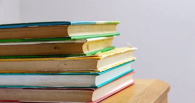 Vuelta al cole: la demanda de libros de texto de segunda mano crece un 67% este verano